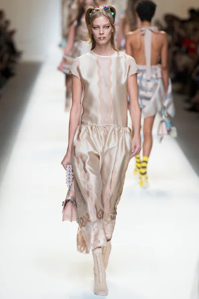 Look 51